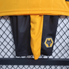 Kit infantil del Wolverhampton 2023/24