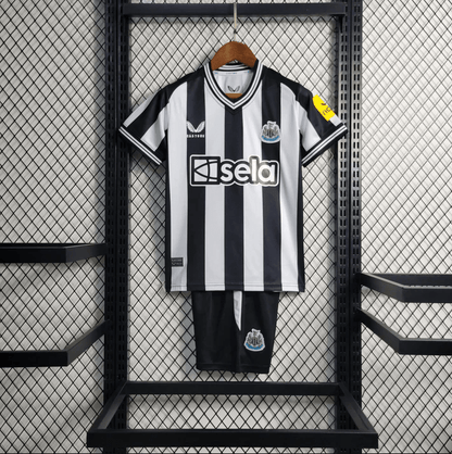 Kit local infantil del Newcastle 23/24