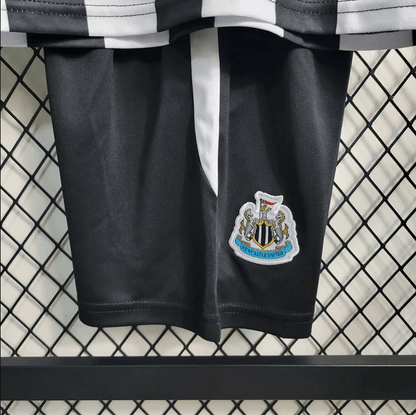 Kit local infantil del Newcastle 23/24