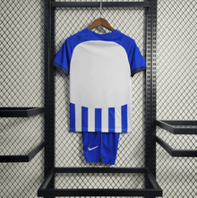 Kit local infantil del Brighton 2023/24
