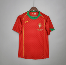 Camiseta local de Portugal 2004