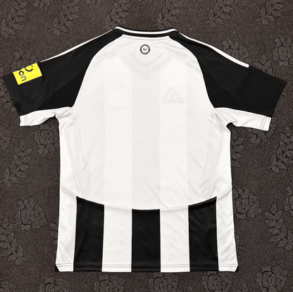 Camiseta local del Newcastle 24/25