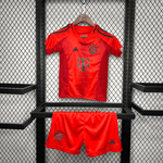 Kit local para niños del Bayern Múnich 2024/25