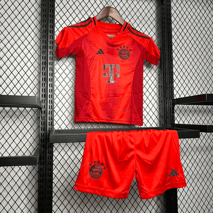 Kit local para niños del Bayern Múnich 24/25