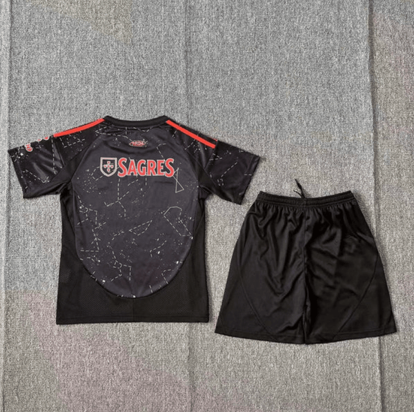 Kit infantil del Benfica 2024/25