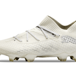 Chuteira Campo Puma Future 7 FG Branca e Prata "Eclipse Pack"
