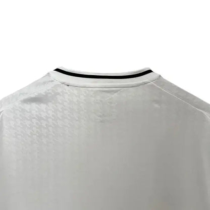 Camiseta local del Real Madrid 2024/25
