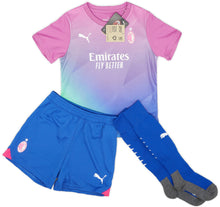 Kit infantil del AC Milan 2023/24