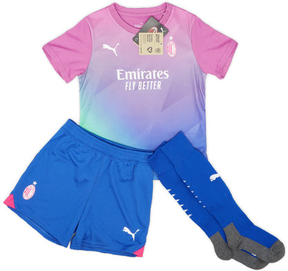 Kit infantil del AC Milan 2023/24