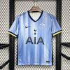 Travis del Tottenham