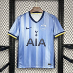 Travis del Tottenham