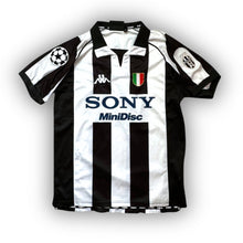 Camiseta local de la Juventus 1997/98