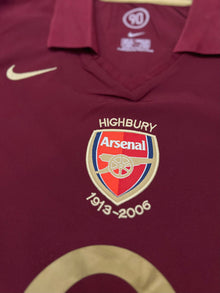 Camiseta local del Arsenal 2005/06