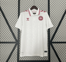Camiseta de visitante de Dinamarca 2024