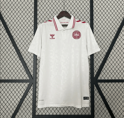 Camiseta de visitante de Dinamarca 2024