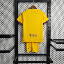 Equipación infantil del Barcelona 23/24