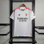 Camiseta local del Benfica 2023/24