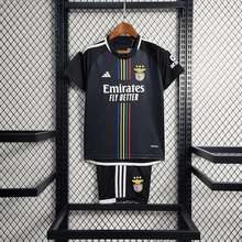 Kit infantil del Benfica 23/24