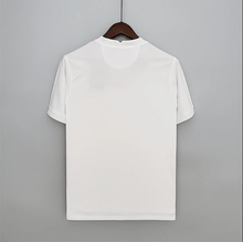 Camiseta local de Inglaterra 2022