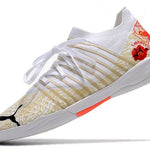 Chuteira Futsal Puma Future Z 1.3 IC Branca e Rosa "Liberty"