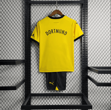 Kit local infantil del Dortmund 2023/24