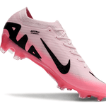 Chuteira Campo Nike Air Zoom Mercurial Vapor 15 Elite FG Rosa e Preto "Mad Brilliance Pack"