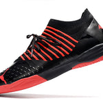 Chuteira Futsal Puma Future Z 1.3 IC Preta e Vermelha "Batman"