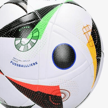 Balón de fútbol de la Eurocopa 2024