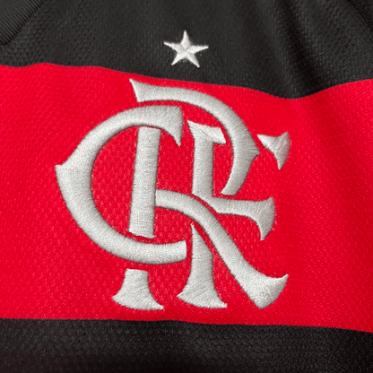 Camiseta local del Flamengo 2024