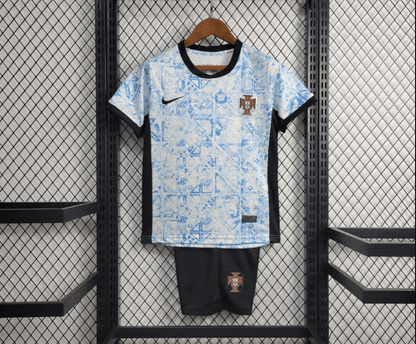 Kit infantil de Portugal 23/24