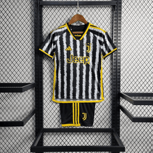 Kit local para niños de la Juventus 23/24