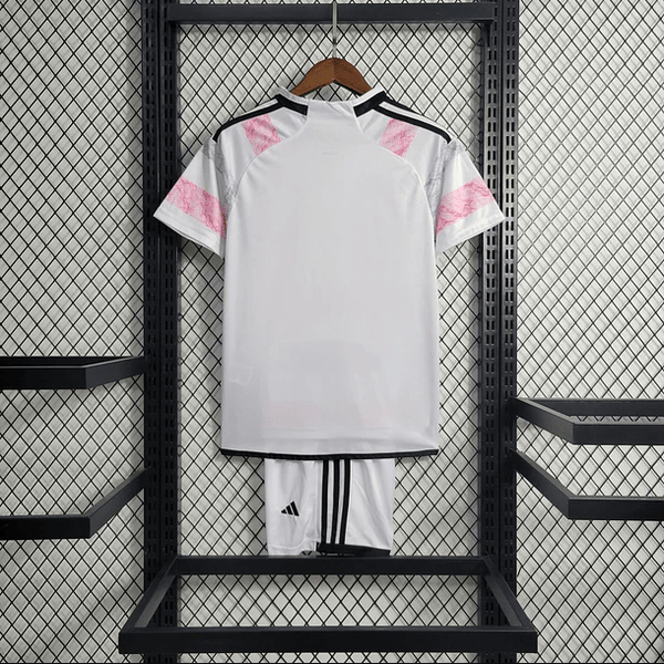 Kit infantil de la Juventus 2023/24