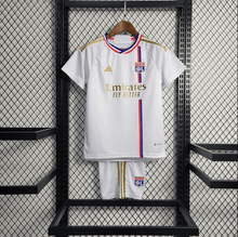 Kit local infantil del Lyon 2023/24