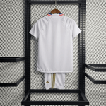 Kit local infantil del Lyon 2023/24