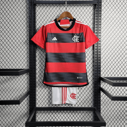 Kit local infantil del Flamengo 2023