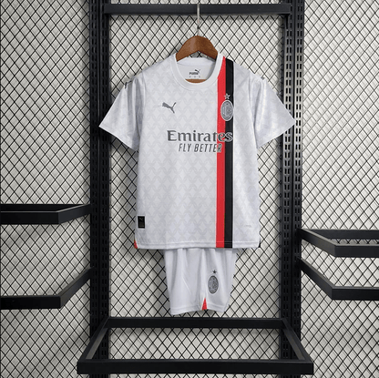 Kit infantil del AC Milan 2023/24
