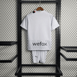 Kit infantil del AC Milan 2023/24