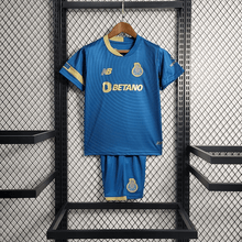 Equipación infantil Porto 23/24
