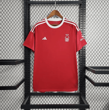 Camiseta de local del Nottingham Forest 2023/24