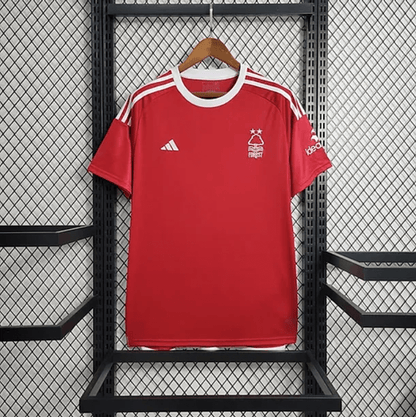 Camiseta de local del Nottingham Forest 2023/24