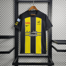 Camiseta local del Al-Ittihad 2023/24