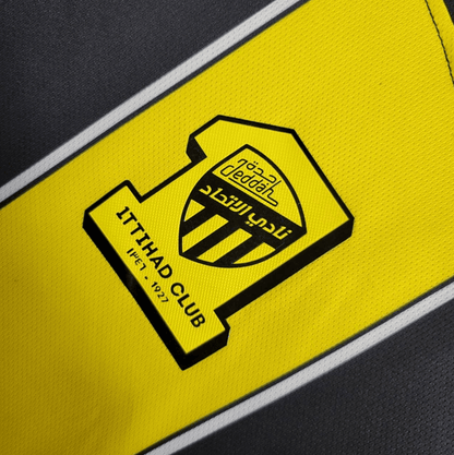 Camiseta local del Al-Ittihad 2023/24