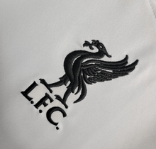 Camiseta local del Liverpool 23/24
