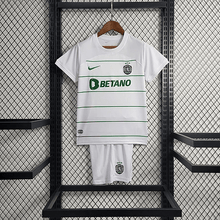 Kit infantil del Sporting 2023/24