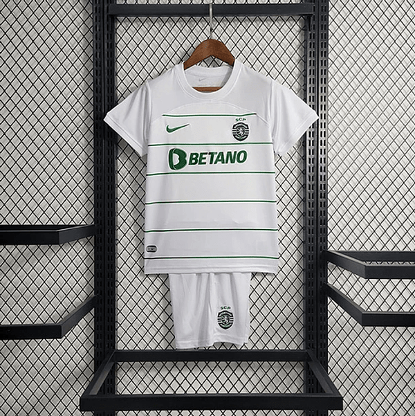 Kit infantil del Sporting 2023/24