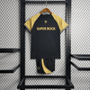 Kit infantil CR7 Sporting 2023/24