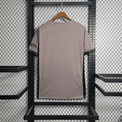 Camiseta local del Tottenham 2023/24